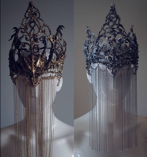 gold vs silver 💔 crowns with chain veil #agnieszkaosipa #crown #headpiece #headgear #silver #gold #wedding #bride #queen #jewellery… Gold Vs Silver, Crown Headpiece, Silver Crown, Fantasy Costumes, Fantasy Dress, Wedding Headpiece, Fantasy Jewelry, 여자 패션, Tiaras And Crowns