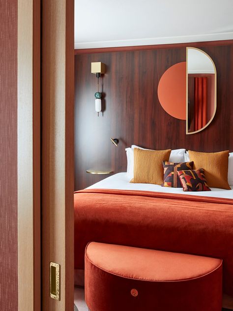 We’re So Ready to Escape to This New Hotel in Paris | Architectural Digest Modern Hotel Lobby, Masculine Bedroom Decor, Chaise Longue Design, Curved Furniture, Bold Decor, Interior Minimalista, Memphis Design, Sideboard Designs, Modern Hotel