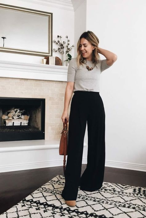 20 Stylish Summer Outfit Ideas with Wide Leg Pants - Designerz Central Black Wide Leg Trousers Outfit, Trousers Outfit Work, Black Wide Leg Pants Outfit, Wide Leg Pant Outfit, Svarta Outfits, Wide Pants Outfit, Wide Leg Trousers Outfit, Black Pants Outfit, Wide Leg Pants Outfit