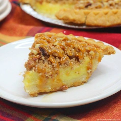 Buttermilk Pie With Pecans, Carmel Pecan Buttermilk Pie, Texas Buttermilk Pecan Pie, Buttermilk Pecan Pie Recipe, Chocolate Buttermilk Pie Recipe, Buttermilk Pecan Pie, Appalachian Cooking, Streusel Pie, Millionaire Pie