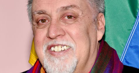 LGBTQ Rainbow Flag Creator Gilbert Baker Passes Away http://www.refinery29.com/2017/04/148150/gilbert-baker-rainbow-flag-obituary?utm_campaign=crowdfire&utm_content=crowdfire&utm_medium=social&utm_source=pinterest San Francisco Pride Parade, Gilbert Baker, Natural Hair Blowout, Classic Bob Haircut, Lgbtq Rainbow, Pink Dye, Classic Bob, Brazilian Blowout, Pride Parade