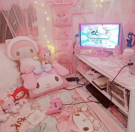 Small Kawaii Room, Small Kawaii Bedroom, Sanrio Bedroom Aesthetic, Hello Kitty Gaming Setup, Small Room Gaming Setup, Pink Kawaii Bedroom, Kawaii Core Room, Room Decor Sanrio, Sanrio Room Aesthetic