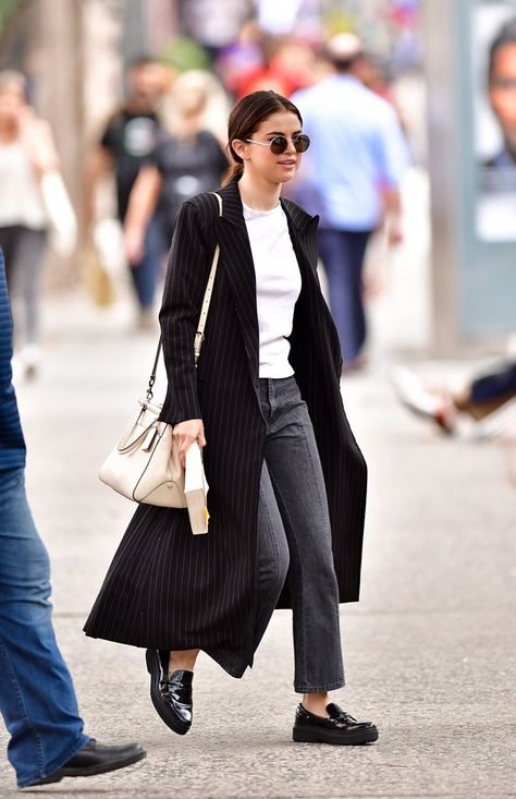 A good coat instantly dresses up any outfit and Selena's pinstripe duster Norma Kamali trench did exactly t... Black Loafer Outfits Women, Outfit With Loafers Women, Loafer Outfits Women, Loafers Street Style, Chunky Loafers Outfit, Black Loafers Outfit, Loafers For Women Outfit, Loafers Outfits, Loafer Outfits