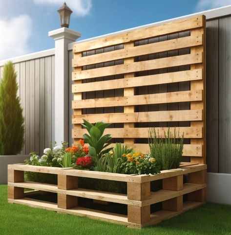 20 Amazing Pallet Fence Ideas to Transform Your Yard 37 Pallet Fence Ideas, Wood Pallet Fence, Pallet Gate, Diy Dog Gate, Outdoor Pallet Projects, Pallet Projects Garden, Fence Planters, Pallet Projects Easy, Pallet Fence