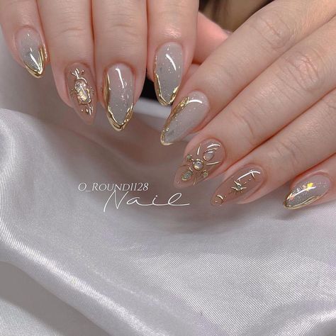 Asian Nails, Gel Nail Art Designs, Vintage Nails, Fancy Nails Designs, Beauty Nails Design, Minimal Nails, Pretty Gel Nails, Nail Art Wedding, Elegant Nails