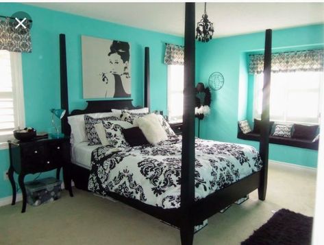 Elegant Girls Bedroom, Damask Bedroom, Tiffany Blue Bedroom, Blue Girls Rooms, Girls Blue Bedroom, Blue And Pink Bedroom, Girls Bedroom Paint, Bedroom Turquoise, Paris Bedroom