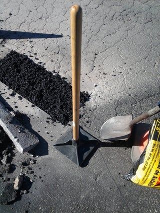 How to Saw-cut and Patch a Pothole in Asphalt : 6 Steps (with Pictures) - Instructables Diy Sidewalk Repair, How To Patch A Hole In The Wall Diy, Paint Asphalt, How To Fill Cracks In Asphalt Driveway, Resealing Asphalt Driveway, Asphalt Repair, Diy Driveway, Driveway Repair, Home Repair