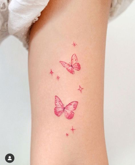 Pink Butterfly Tattoo, Colorful Butterfly Tattoo, Purple Tattoos, Pink Tattoo, Tatuaje A Color, Cute Tattoos For Women, Subtle Tattoos, Elegant Tattoos, 문신 디자인