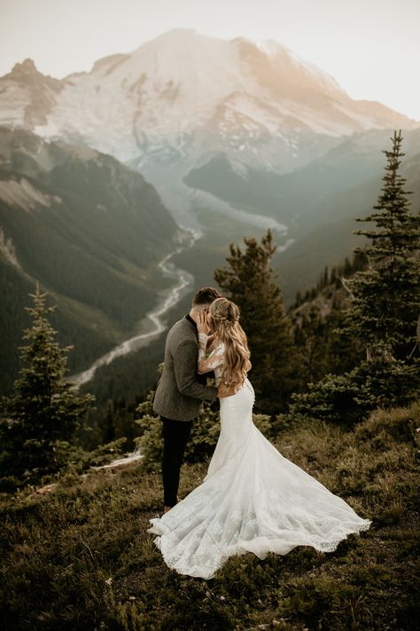 Mountain Wedding Photos, How To Elope, National Park Elopement, Elopement Dress, Park Elopement, Elopement Photos, National Park Wedding, Elopement Ceremony, Adventure Wedding