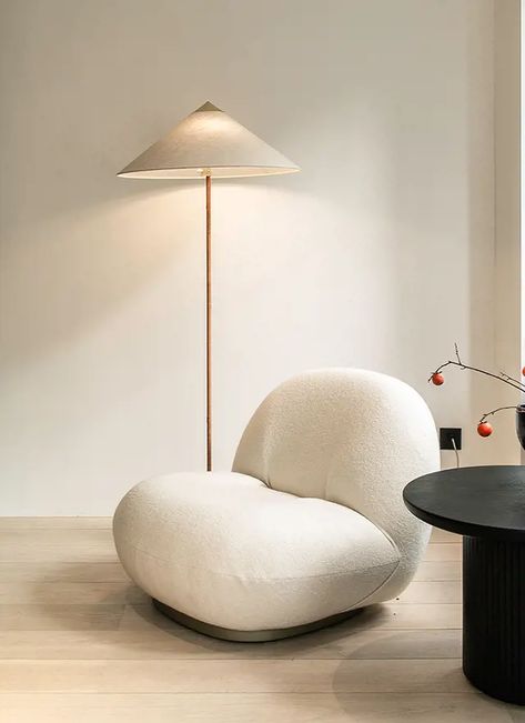 Pacha Lounge Chair, Gubi Chair, Chinese Hat, Pierre Paulin, Ivory Pearl, French Furniture, Furniture Designer, Ambient Light, Chaise Bar