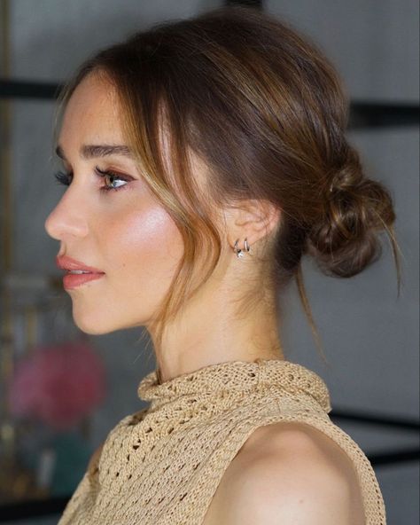 Sleeked Back Wedding Hair, Low Bun Wedding Hair Dark Hair, Lose Wedding Updo, Wispy Low Bun, Kristen Bell Makeup, Relaxed Updo Wedding, Middle Part Updo Hairstyles, Low Bun With Front Pieces Out, Half Up Half Down Hair Fine Hair