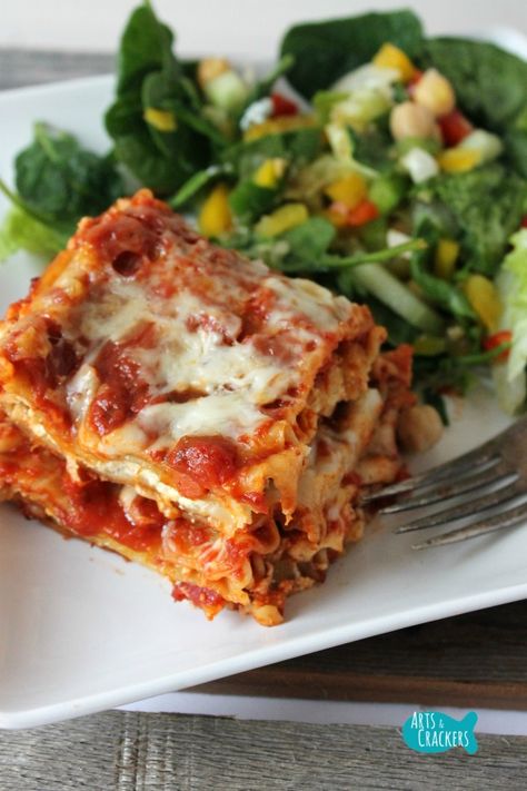 Easy Meatless Lasagna Quick Dinner Long Meatless Lasagna Recipe Easy, Easy Lasagna Recipe Without Ricotta, Meatless Lasagna Recipe, Recipes With Ricotta, Recipes With Ricotta Cheese, Easy Lasagna Recipe With Ricotta, Lasagna Recipe Without Ricotta, Meatless Lasagna, Lasagna Recipe With Ricotta