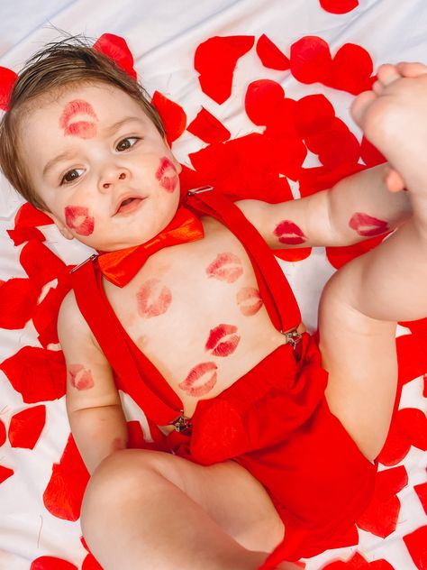 First Birthday Boy Valentines Day, Valentines Day Smash Cake, Valentine’s Day Photoshoot Toddler Boy, Brother Valentine Photoshoot, Valentine Cake Smash, Little Boy Valentines Day Pictures, 6 Month Old Valentines Baby Pictures, Baby Valentines Photoshoot Boys, Valentine Maternity Photoshoot