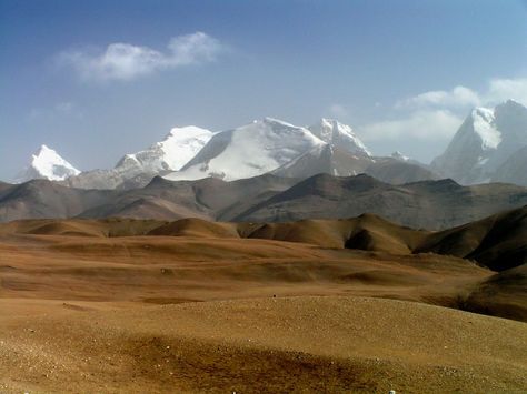 Tibetan Plateau, Fantasy World, Tibet, Mother Nature, Nepal, Eye Candy, The Outsiders, Places To Visit, Art Inspiration