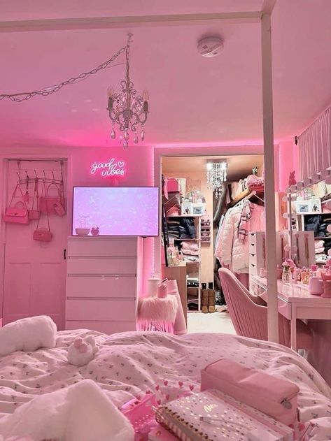 Pink Cozy Bedroom Aesthetic, Pink Coquette Bedroom Aesthetic, Mean Girls Room Aesthetic, Pink Astestic Bedroom, Cozy Room Aesthetic Pink, Pink Life Aesthetic, Aesthetic Pink Room Decor, Pink Girly Room Aesthetic, Pink Dream Bedroom