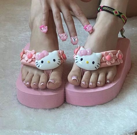 Gyaru Shoes, Hello Kitty Y2k, Y2k Hello Kitty, Kitty Clothes, Hello Kitty Clothes, Hello Kitty Aesthetic, Hello Kitty Pictures, Hello Kitty Items, Pink Princess