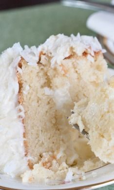 Best Coconut Cake Recipe, Cake Mix Doctor, Perfect Christmas Dessert, Coconut Cake Recipe, Coconut Desserts, Moist Cake, Christmas Dessert, Coconut Recipes, Sauce Tomate