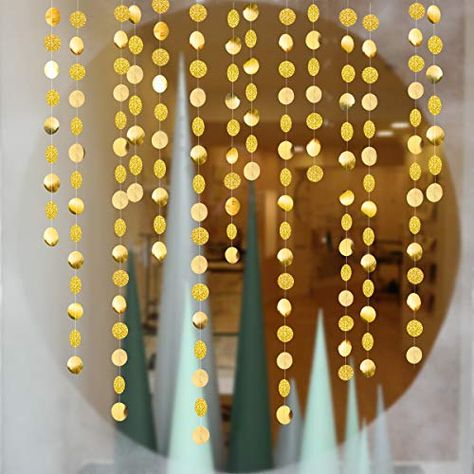 Gold Circle dots Garland Party Decorations Paper Polka Dots Streamers Hanging Decor Backdrop Bunting for Wedding/Birt... Golden Party Decorations, Christmas Sweet 16, Streamer Party Decorations, Golden Party, Black Party Decorations, Paper Garlands, Glitter Accessories, Streamer Backdrop, Circle Garland