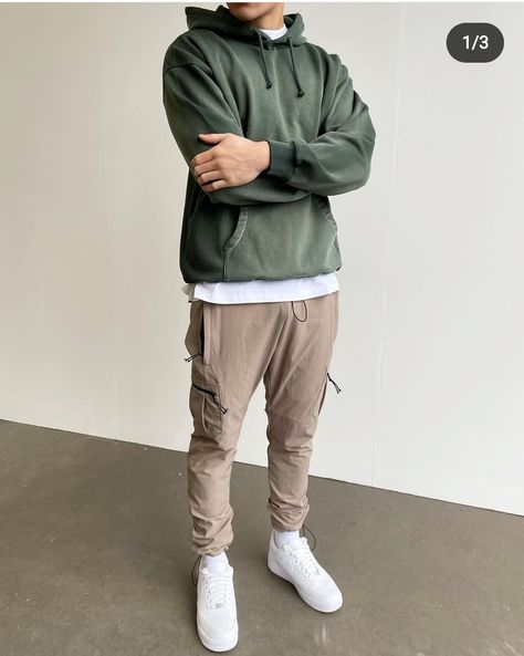 Mens Clothing Styles Athleisure, Men's Athletic Fashion, Mens Minimalist Fashion Streetwear, Athleisure Men Outfit, Fall Mens Outfits Casual, Mens Fashion Sporty, Mens Outfits Grunge, Grunge Mens Outfits, Green Mens Outfits