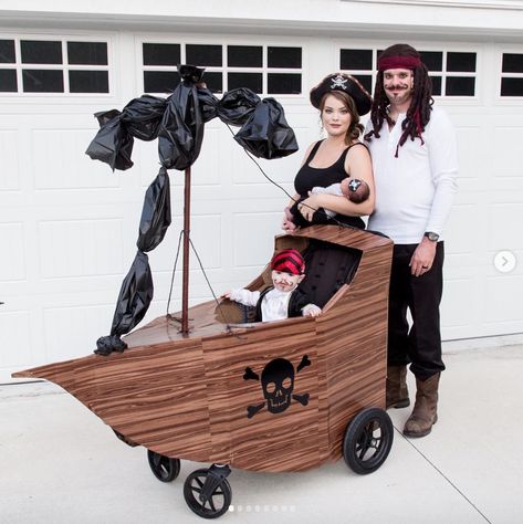 Family Costumes With Stroller, Halloween Stroller Decoration, Halloween Costume With Stroller, Halloween Stroller Costumes, Halloween Stroller Ideas, Halloween Costumes With Stroller, Stroller Costumes For Babies, Stroller Decoration Ideas, Wonderfold Wagon Halloween Costumes