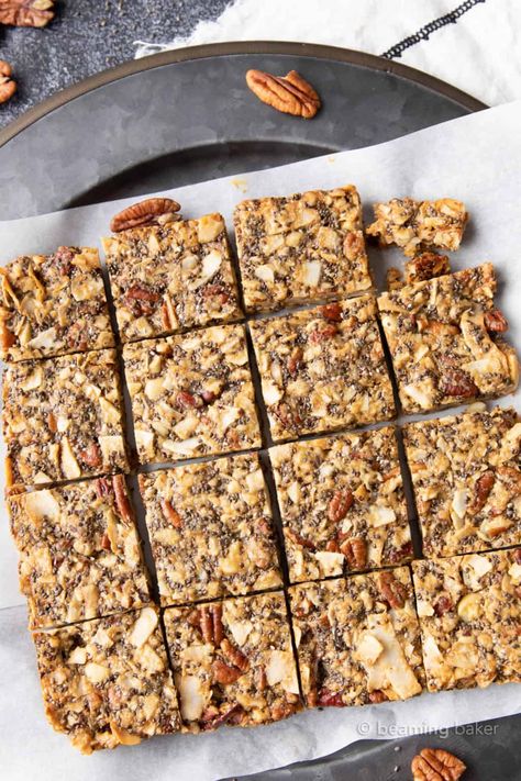 The EASIEST keto granola bars recipe is made with delicious nuts and seeds! Nut And Seed Bars, Keto Granola Bars, Seed Bars Recipe, Nuts And Seeds Recipes, Granola Bars Recipe, Seed Bars, Nut Bars, Keto Granola, Keto Bars