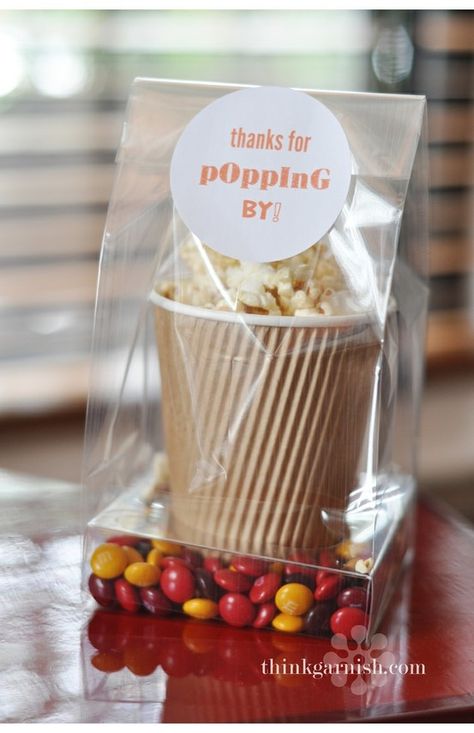 Poppin Party, Fun Packaging, Giveaway Ideas, Popcorn Candy, Popcorn Favors, Lolly Bags, Packaging Idea, Popcorn Gift, Coed Baby Shower