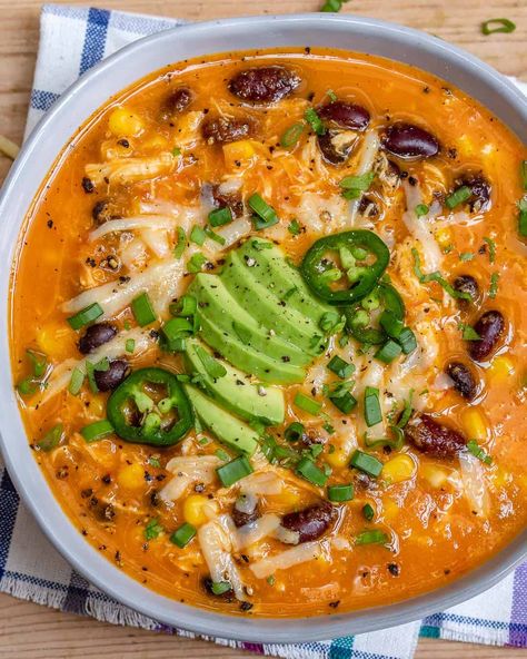 The BEST Creamy Chicken Enchilada Soup | Healthy Fitness Meals Healthy Tasty Soup Recipes, Good Healthy Soups, Chicken Bell Pepper Soup, Rotisserie Chicken Recipes Leftover Healthy Soup, Chicken Soup With Bell Peppers, Protein Packed Soups Healthy Recipes, Shred 10 Recipes, Easy Instant Pot Dump Recipes, Healthy Enchilada Soup