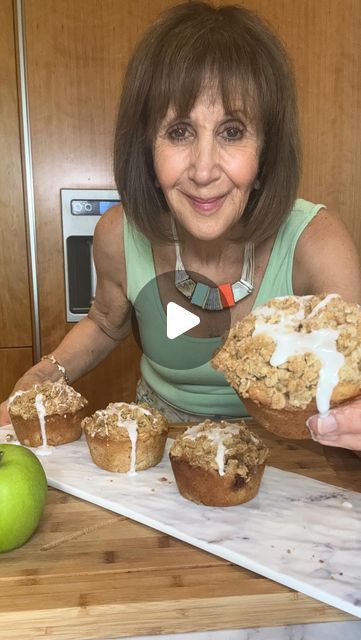 Rose Reisman on Instagram: "These copycat Costco apple crumb muffins are outstanding! Made with whole ingredients, you won’t find anything artificial in my version.🍎

Perfect for this time of year! Give them a shot and let me know what you think. Recipe ⬇️

INGREDIENTS 
½ cup oil (any variety)
2 eggs
¾ cup brown sugar
1/3 cup granulated sugar
½ cup light sour cream
½ cup milk (any variety)
½ cup rolled oats
2 tsp vanilla extract
1 tsp cinnamon
2 cups all purpose flour
1 tbsp baking powder
¼ tsp salt
1 apple (any variety) peeled, cored and diced. ( 1 ½ cups)

Topping
½ cup all purpose flour
¼ cup brown sugar
¼ cup rolled oats
¼ tsp cinnamon
¼ cup oil (any variety)

Garnish (optional)
½ cup icing sugar
2 tsp water or more

INSTRUCTIONS 
1. In a bowl add oil and eggs, mix well, add both suga Rose Reisman Recipes, Apple Crumb Muffins, Cornbread Pancakes, 1960s Food, Apple Crumble Muffins, Apple Treats, Apple Recipes Healthy, Apple Muffin Recipes, Bread Jam