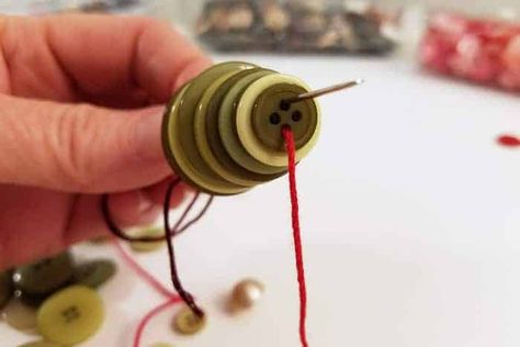 Button Christmas Trees Diy, Diy Button Ornaments Christmas, Button Xmas Tree Ornament, Button Tree Ornaments Diy, Christmas Tree Button Ornament, Button Xmas Trees, Christmas Ornaments Made With Buttons, Button Christmas Ornaments Diy, Dollar Tree Christmas Ornaments Easy Diy