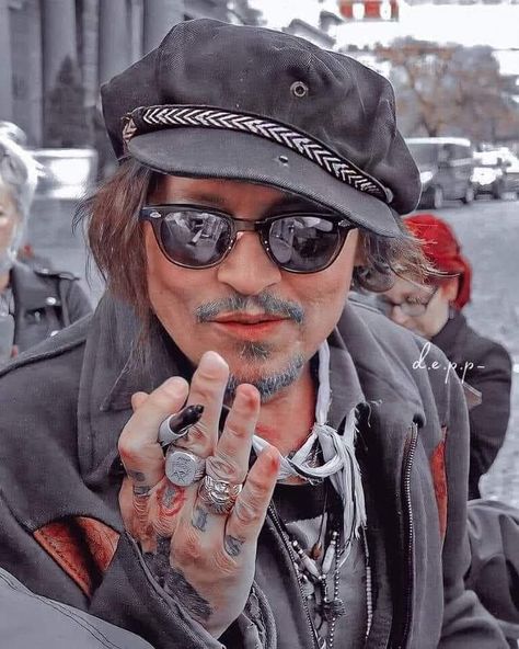 LCB Justice for JD🏴‍☠️ &MM🌹 on Twitter Johnny Depp, I Love It, Love It, A Photo, Tumblr, On Twitter, Disney, Twitter, On Instagram