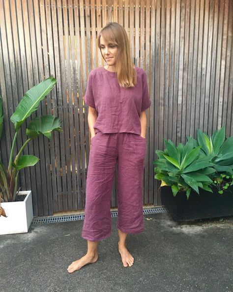 Sarah Harvey on Instagram: “So happy with my latest make. It’s the #peppermintloungewear , the latest free pattern by @common_stitch and @peppermintmagazine My first…” Common Stitch, Loungewear Set, So Happy, Peppermint, Make It, Free Pattern, Capri Pants, Lounge Wear, Jumpsuit