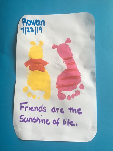 Infant Friendship Crafts, Family And Friends Infant Art, My Friends Crafts For Toddlers, Family And Friends Crafts For Infants, Friendship Infant Art, Friendship Crafts For Infants, Friendship Projects For Toddlers, Toddler Friendship Crafts, Friends Crafts For Toddlers