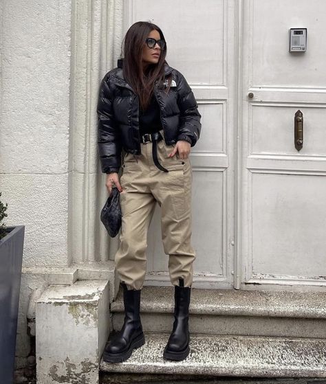 How To Wear Combat Boots Like An It Girl Fendi Rockoko Combat Boots Outfit, Combat Boot With Skirt, Black Patent Combat Boots Outfit, Outfits For Boots, Military Boots Outfit Womens, Chunky Combat Boots Outfit, Big Boots Outfit, Army Boots Outfit Women, Styling Combat Boots Outfit Ideas