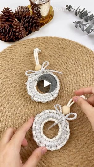 Making Christmas Ornaments, Macrame Bags, Cute Ornaments, Ornaments For Christmas Tree, Ornaments For Christmas, Macrame Bag, Wooden Ring, Christmas Ornaments To Make, Wooden Rings