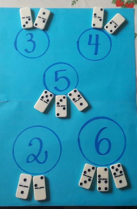 Dominoes Math Practice Maths Games, Kindergarten Math Activities, Aktivitas Montessori, Kindergarten Learning, Math Activities Preschool, Homeschool Math, Math Practices, 1st Grade Math, First Grade Math