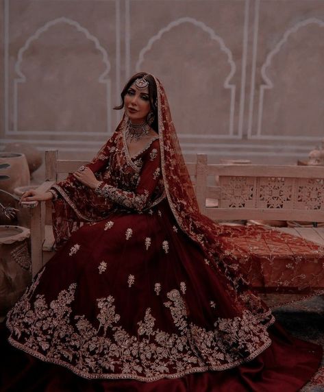 Sunshine X Sunshine, Sikh Wedding Dress, Indian Romance, Asian Wedding Outfits, Dark Red Wedding, Outfits Asian, Pakistani Aesthetic, Asian Wedding Dress Pakistani, Pakistan Wedding