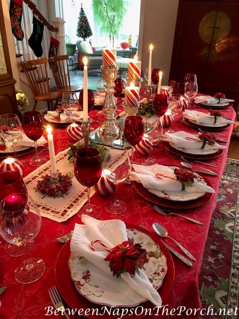 Entertain with a Candy Cane Table Setting for Christmas Table Setting For Christmas, Cane Table, Box Noel, Christmas Dinner Table Settings, Christmas Dining Table, Deco Table Noel, Christmas Dinner Table, Christmas Table Centerpieces, Holiday Table Settings