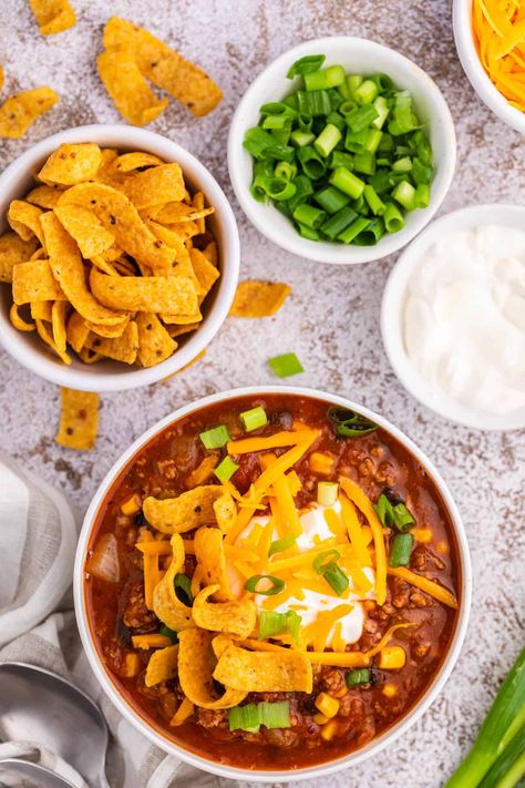 Chili Bowl Recipe, Taco Chilli, Chunky Chili, Dairy Free Tacos, Chili With Black Beans, Taco Chili Recipe, Traditional Chili Recipe, Chilli Soup, Chili Casserole