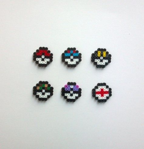 Pokemon Melting Beads, Pokemon Melty Beads, Disney Perler Beads, Pokemon Perler, Pokemon Bead, Hamma Beads Ideas, Pixel Art Pokemon, Easy Perler Bead Patterns, Pokemon Perler Beads