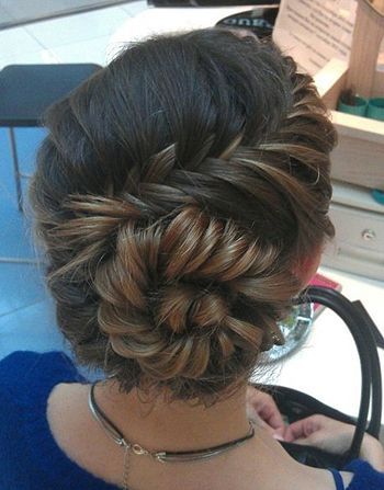 The Conch Shell Braid!—Get the How-to! Easy Formal Hairstyles, Easy Updos For Long Hair, 2020 Hairstyles, Braided Bun Hairstyles, Elegant Updo, Trending Hairstyles, Round Faces, Braided Updo, Formal Hairstyles