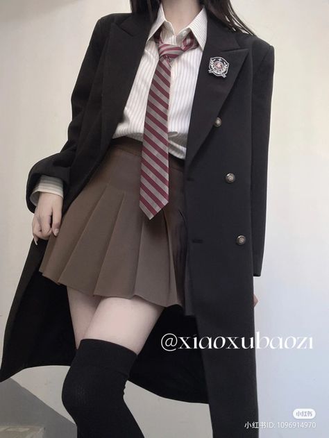 Korean Girl Uniform, Decelis Academy Uniform, How To Style Uniform, Fancy School Uniform, School Uniform Outfits Aesthetic, Aesthetic School Uniform, Aesthetic Uniforms, Korean Uniform, School Uniform Ideas