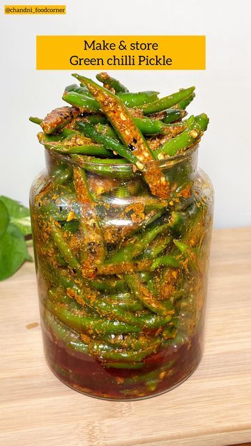 Nimbu Ka Achar, Green Chilli Recipes, Mirchi Achar, Mirchi Ka Achar, Chilli Pickle Recipe, Indian Vegetable Recipes, Achar Recipe, How To Make Chilli, Green Chilli Pickle