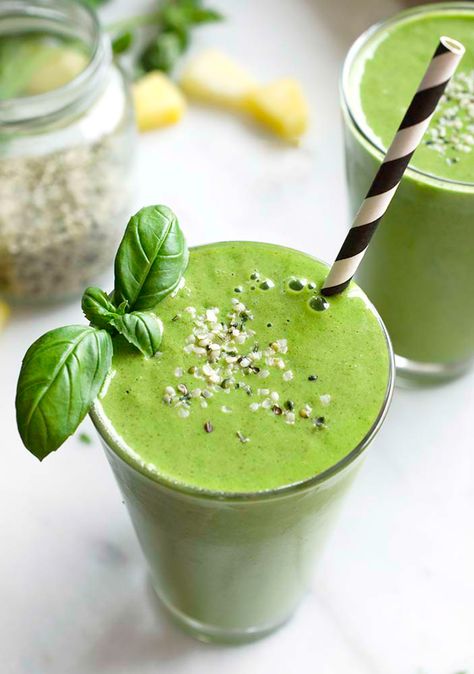 Pineapple Basil, Basil Smoothie, Store Fresh Herbs, Tropical Green Smoothie, Best Green Smoothie, Kiwi Smoothie, Healthy Superfoods, Simply Quinoa, Healthy Green Smoothies