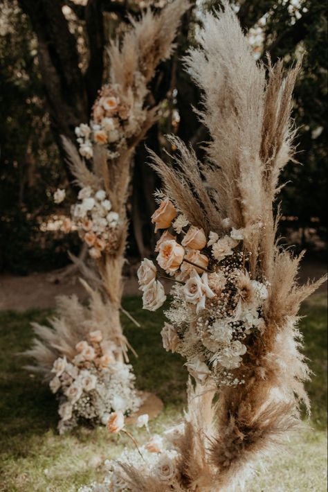 Boho Pampas Grass Wedding Arch Arrangement, Boho Fall Wedding Arbor, Dried Floral Arch Wedding, Pampas Flower Arch, Broken Arch Dried Flowers, Beige Wedding Arch, Boho Florals For Wedding, Boho Wedding Arch Decor, Earthy Wedding Arch