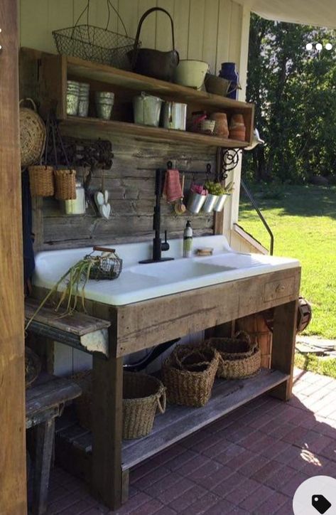 Potting Bench Ideas, Outdoor Sink, Outdoor Potting Bench, Garden Sink, Potting Table, Outdoor Sinks, Backyard Greenhouse, Kitchen Outdoor, Potting Sheds