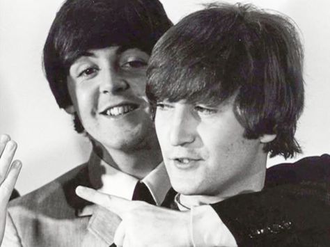 John and Paul John Lennon Paul Mccartney, Beatles Love, Lennon And Mccartney, Beatles Photos, Beatles Pictures, John Lennon Beatles, Beatles John, Famous Musicians, The Fab Four