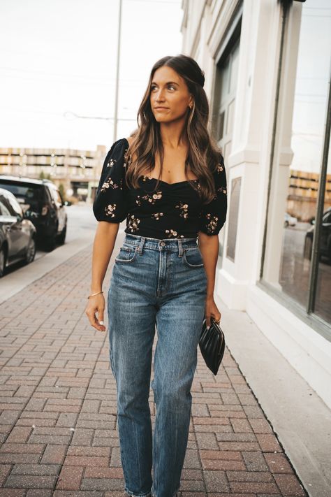 Outfit Ideas For Evening Out, Mom Going Out Outfits Night, Day And Night Outfit Ideas, Mom Jeans Date Night Outfit, 30s Date Night Outfit, Fall Outfits Women Date Night, Relaxed Date Night Outfit, Mums Night Out Outfits, Casual Spring Night Outfit