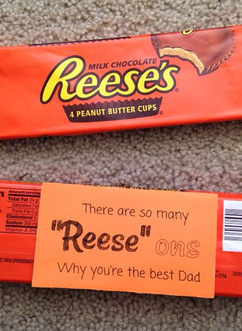 Reese's Peanut Butter Cup Pun | "Reese" Ons | Valentine's Day | Candy Gram | Candy Bar Puns | DIY Boyfriend Gifts | DIY Boyfriend Gift Diy, Diy Christmas Gifts For Dad, Candy Puns, Valentines Day Puns, Candy Grams, Easy Homemade Gifts, Cadeau Parents, Diy Father's Day Gifts, Pun Gifts