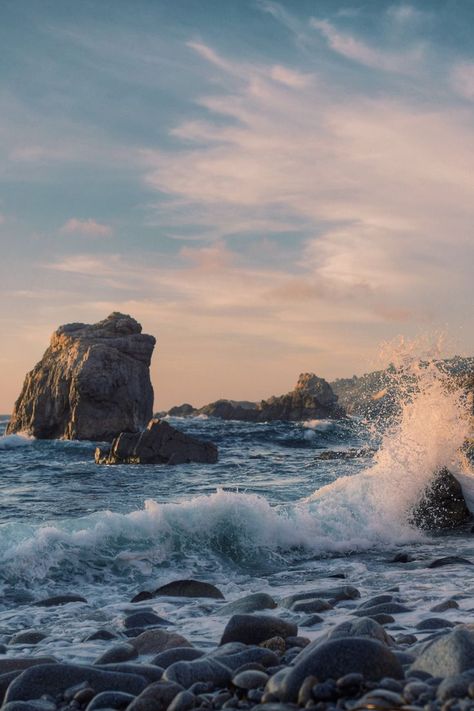 Waves Crashing On Rocks Photography, Waves Crashing On Cliff, Ocean Sky Aesthetic, Sky And Sea Aesthetic, The House In The Cerulean Sea Aesthetic, Cerulean Sea Aesthetic, Atlantic Ocean Aesthetic, Sea Scapes Photography, Sea Astethic