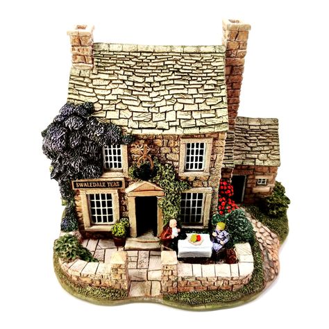 Lilliput Lane - Dale House English Tea Room, Lilliput Lane, Little Cottages, Winter Cottage, Medieval Houses, Clay Houses, Sims Building, Sims House Design, English Tea